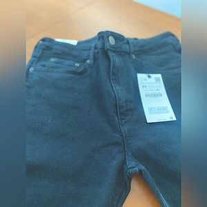 Zara: 80s High Waisted Skinny Demin